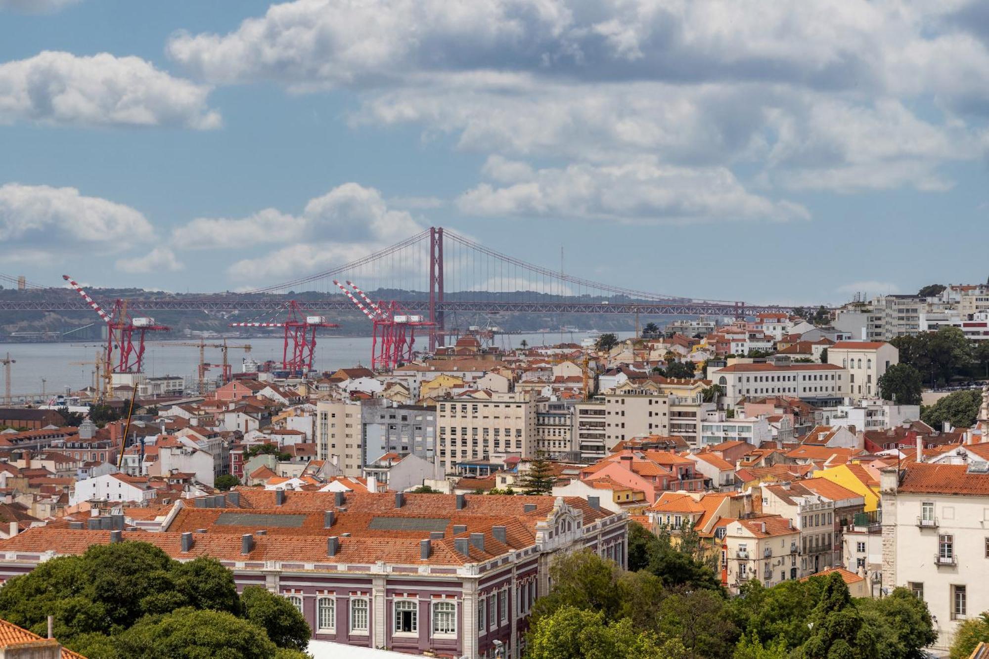Beguest Bairro Alto City View Apartment Лиссабон Экстерьер фото